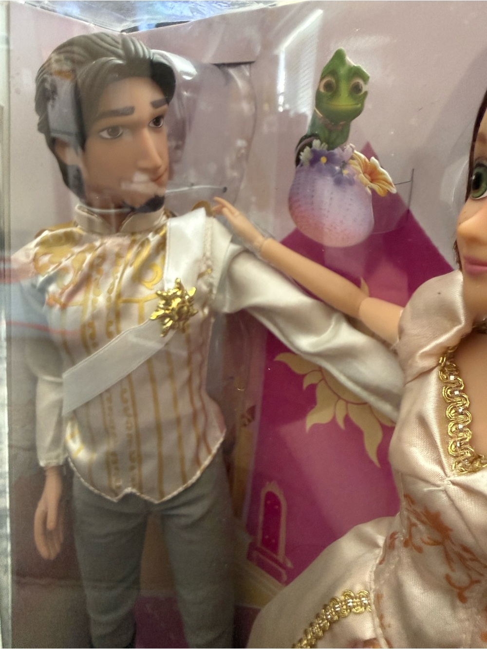 Disney Store Princess Rapunzel and Eugene Wedding Doll 12in Set Tangled Flynn - Picture 3 of 9